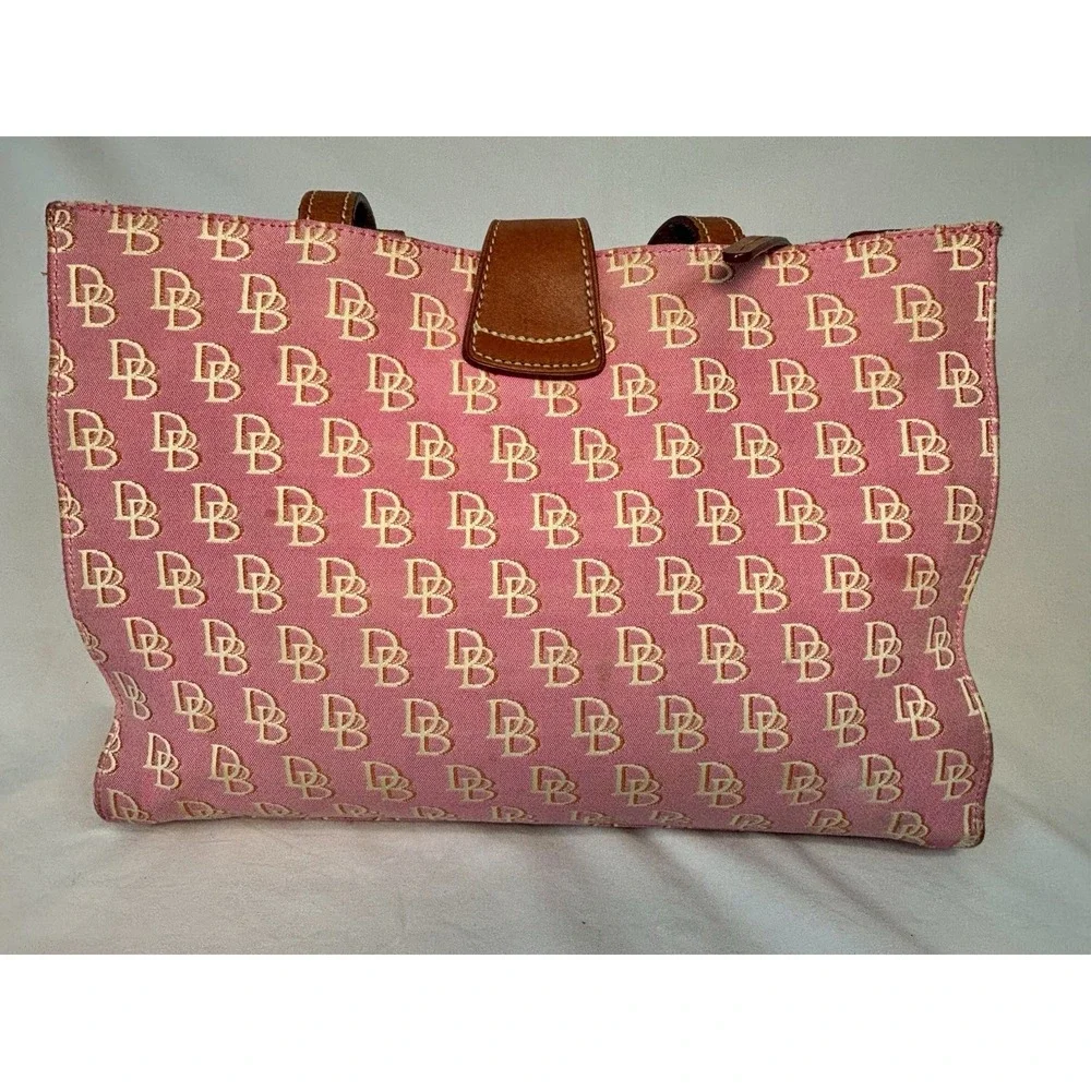 Dooney & Bourke this vintage